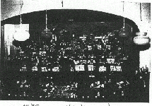 Click op de foto om deze op groot formaat te bekijken kerstconcert 1960 knop voor grote versie